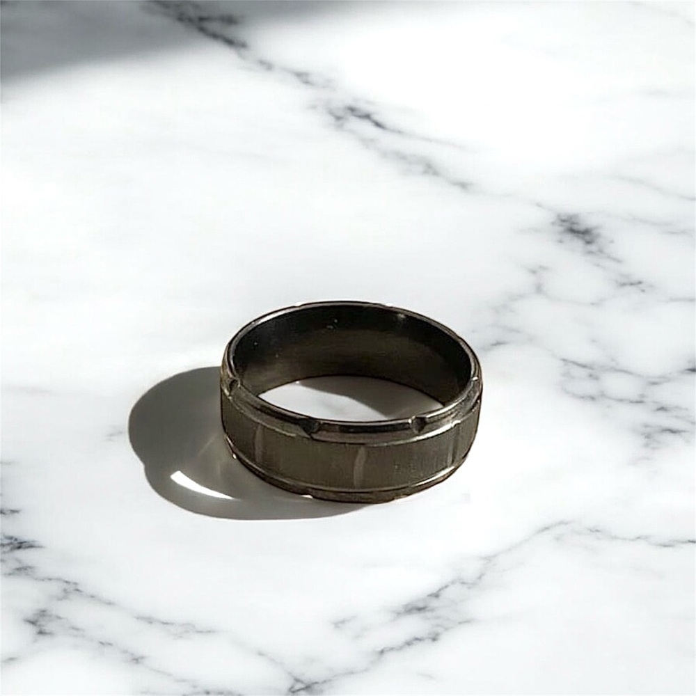 Stainless steel 8mm black polished and matte men’s ring -Size 10 - Final Price! - Picture 3 of 3